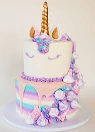 Jackiecellabakes Two Tier Unicorn Cake With Buttercream Meringues Unicorn Bark Magical Bolo De Unicornio Queques Bolos De Aniversario