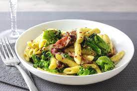 Rezept Penne Mit Brokkoli Und Cabanossi In Frischkase Sahne Sosse