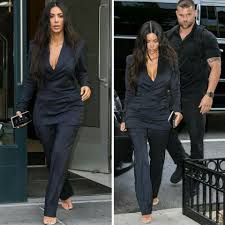 The reality star is reportedly giving her security team a presidential. Caught Red Handed Kim Kardashian Security Guard Pictured Touching Her Butt Photos