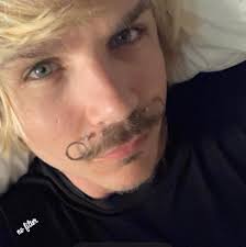 Magic: the Gathering Favorite Decks and Online Content