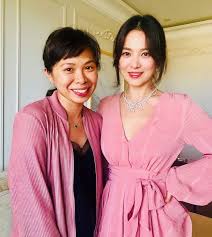 Song's parents divorced when she was a young girl, and she was raised by her mother.5 they moved from her birthplace in daegu to the gangnam district in seoul . Song Hye Kyo Rented A House To Live Alone After Leaving Her Husband