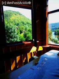 3 ofertantul a ia.cut dovada in cadrul propunerii tehnice de parteneriat a intelegerii nevoilor ~i a elementelor necesare implementiirii unui proiect care vizeazii implementarea de miisuri active de conservare pe parcului natural defileul mure~ului superior ~i al ariilor protejate anexe. Restaurantul Andreneasa Com RÄƒstolita Ms Din Defileul MureÈ™ului Superior PanoramÄƒ FrumoasÄƒ Asupra RezervaÈ›iei Naturale Defileul Deda TopliÈ›a Impresii Unde MancÄƒm In Zona Deda Defileul Muresului Deda Ms Amfostacolo