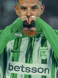 👉 "Cuando termina un partido, lo primero que hago es ver el juego, Y VER  QUE PUEDO MEJORAR" Crackdona. Edwin es el goleador de La Liga Colombiana  2024-II 🔥🔥 Ha participado en 5 de los 6 goles de ...