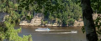 Dells Of The Wisconsin River Devil S Lake State Park Area Visitor S Guide Devilslakewisconsin Com