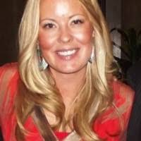 Amanda Cossette's Instagram, Twitter & Facebook