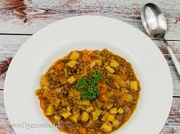 Saure Linsensuppe Mit Kartoffeln Einem Touch Italien Rezept Auf Www Wallygusto De Linsensuppe Linsensuppe Vegetarisch Lecker Kochen