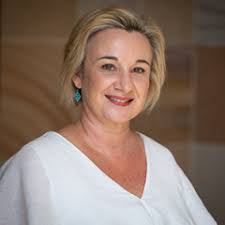 Monique Waite's Instagram, Twitter & Facebook