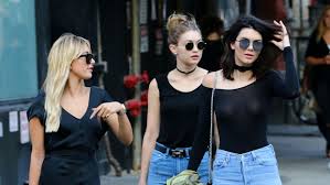 Bella is wearing a cult gaia tunic and levi's jeans. Hailey Baldwin Admits She Felt Inferior To Models Kendall Gigi Hollywood Life