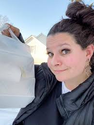 Even when I'm at home, I'm more confident to do anything when I'm  comfortable with what I wear. I'm very happy to be part of COMFIdence at  Home with Avon Men's Club,