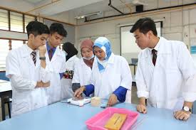 Pelajar perlu memohon untuk ipta melalu unit pusat universiti (upu). Program Asasi Kolej Mara Beri Laluan Mudah Pelajar Ke Peringkat Ijazah Pertama Ewarta Mara