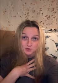 Megan Callen's Instagram, Twitter & Facebook