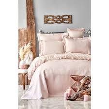 Kanalımızda karaca home yatak örtüsü modellerini sunuyoruz. Karaca Home Monomia Pudra Dantelli Nevresim Ve Yatak Ortusu Fiyati