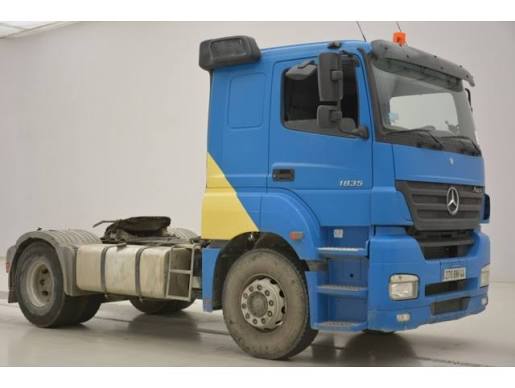 Mercedes Benz 1835LS-2004 Cab & Chassis Truck