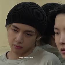 Without makeup handsome taehyung~💜💘