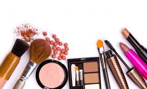 Many people are choosing to use a makeup brand that is natural and won't harm the skin. Three Reasons You Need To Use Mineral Makeup Fashion Todays