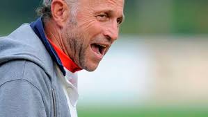 Dis...! C'est qui sur la photo ???