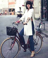 bike chic 女性 自転車に乗る 自転車
