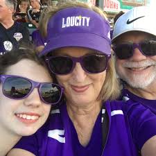 Do renters prefer renting points or confirmed reservations for Disney  vacation?