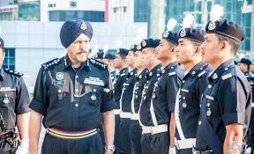 According to an english language news portal, ishar was a pioneer member of a special police jungle squad. 4 Things You Probably Didn T Know About Ccid Director Amar Singh