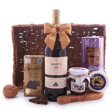 Flowers and wine gift basket. Wine Gift Baskets Flower Delivery Flower Delivery Puerto Cabezas Online Florist Puerto Cabezas