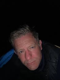 Robin Sumner is fundraising for Porchlight