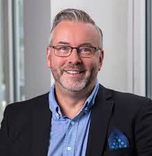 Vi speller ballen til seierspallen»