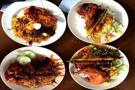 It is one of the most famous hawker food of penang, and is one that all the nasi kandar got its name from the rod that was once used to shoulder the food from place to place. 4 Restoran Nasi Kandar Di Pulau Pinang Yg Best
