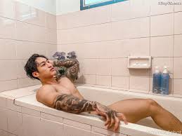 NUENG [2022] – iGay69