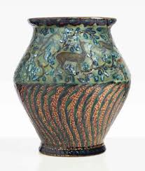 Andre Metthey 1871 1920 Vase Balustre Aux Biches Vers 1910 1920 En Ceramique Emaillee Craquelee Et Doree Hauteur 25 5 Cm 10 In Portant Le Monogramme Am