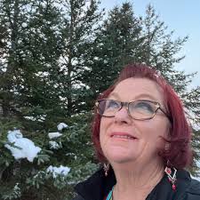 I'll talk shop with Coach Hicks. Have you seen donut benefits too? Link to  merch in bio. #donuts #donut #storytime #comedian #comedy