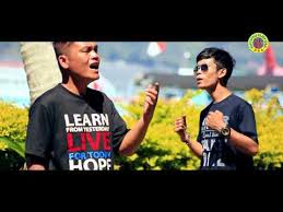 C d g em anggiat ma nian, holong ni rohami, c d g holongni roha saleleng na. Ise Ma Mangapus Ilukkon Natama Trio By Nsa Production