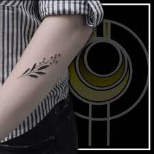 New The 10 Best Art Ideas Today With Pictures Dovme Randevusu Almak Icin 0546 593 47 94 Adres Strazburg Caddesi N Tattoos Geometric Tattoo Geometric
