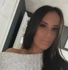 Desiree Simms's Instagram, Twitter & Facebook