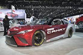 Nascar has reached the point where the race cars have very little in common with street cars. New Toyota Camry Gets Its 5 9 Liter Pushrod V8 For Nascar Carscoops