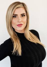 Heather Prasad's Instagram, Twitter & Facebook