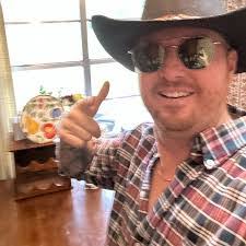 Rusty Russ's Instagram, Twitter & Facebook