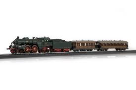 Check spelling or type a new query. Steam Locomotive Orient Express With Wagons Modellisimo Com Scale Models 1 18 1 43 1 12 M O D E L L I S I M O S O M
