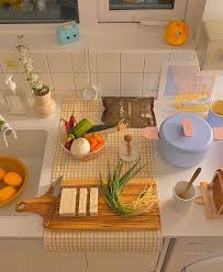 pin by 𝔏ℑ𝔏ℑ𝔗ℌ 𝔇𝔈𝔐𝔒𝔑ℑ𝔄 on home aesthetic room decor aesthetic bedroom minimalist room