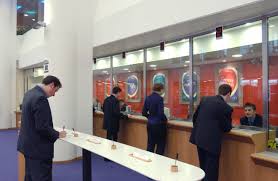 Image Result For Bank Teller Desk Bank Teller Tellers Take Money