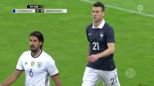 Dabei erhielten alle konföderationen mit ausnahme von ozeanien und südamerika mindestens einen weiteren sicheren startplatz. Frankreich Gegen Deutschland Die Erste Halbzeit Youtube