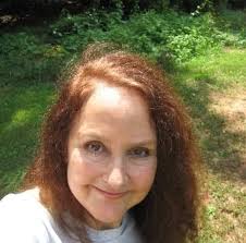 Quick question. It's about crystals. I've heard a lot of people describe  energy or kinda vibrations they feel when they hold stones. I have never  “felt” anything and was wondering if that