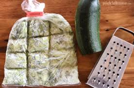 I grate zucchini to freeze for later use in breads/cakes etc. Ten Things You Can Freeze To Make Life Easier Picklebums