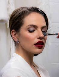 How to have the perfect Christmas wedding