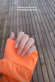 Clean' Nails: The Manicure Trend For Minimalists | Beauty/Crew