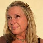 Heidi Waid's Instagram, Twitter & Facebook