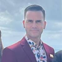 Elvin Roman's Instagram, Twitter & Facebook