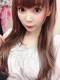 中川翔子 グレージュ しょこたん いいねボタン 中川