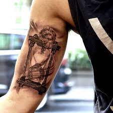 The Hourglass Is And Always Has Been The Classical Representation Of Time But Its Symbolism Goes Deeper Than That I Hourglass Tattoo Tattoos Tattoos For Guys