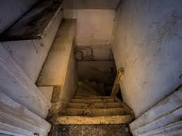 For some of the following victims, looking at a camera in the hands of their serial killer would have been one of the last things they ever saw. Woman Finds Stairs Inside Her Cupboard Leading To Secret Basement