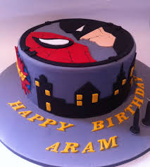 Batman Spider Man Cake Gateau Spiderman Gateau Super Heros Idee Deco Gateau